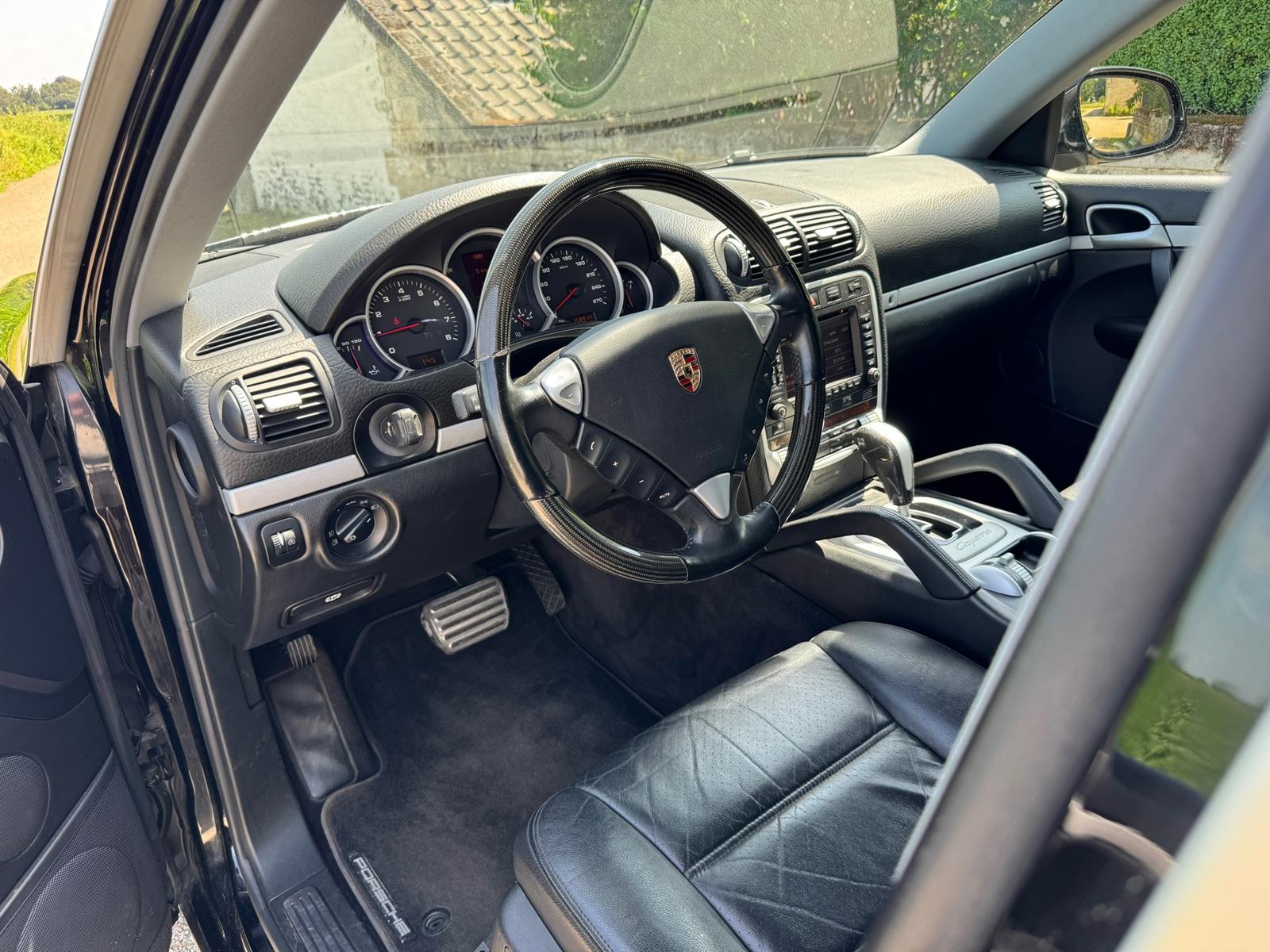 Porsche Cayenne, foto 10 van 24