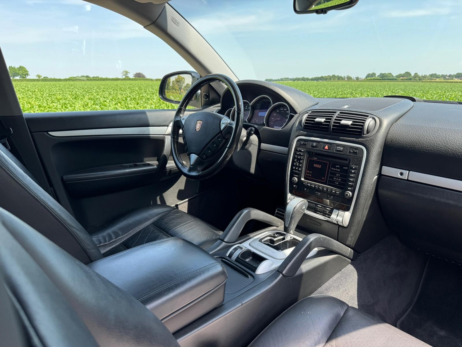 Porsche Cayenne, foto 14 van 24