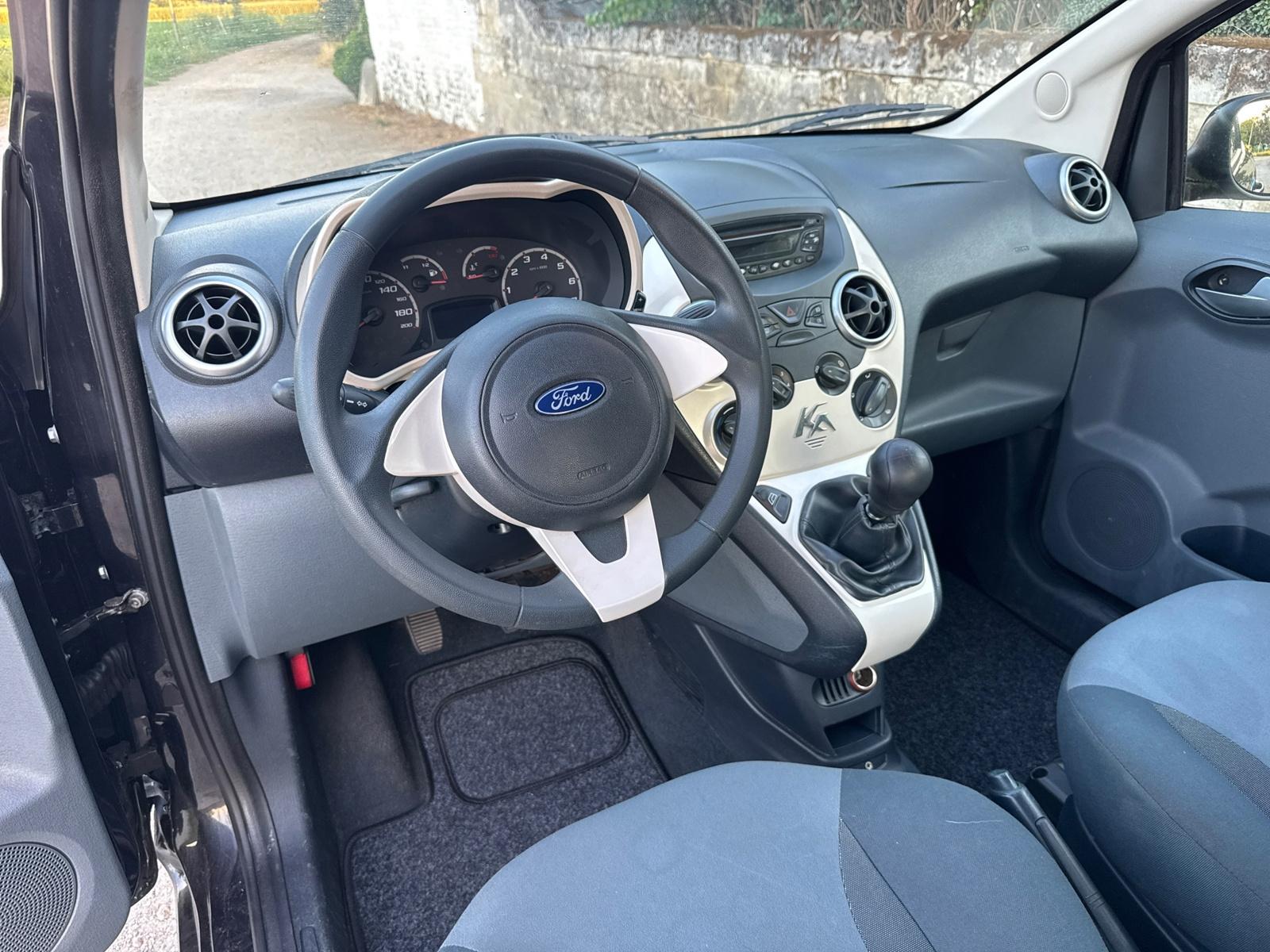 Ford Ka, foto 7 van 14