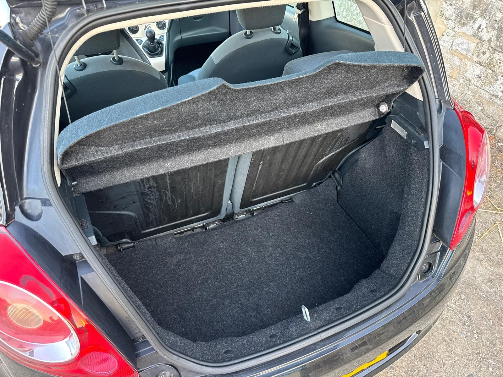 Ford Ka, foto 11 van 14