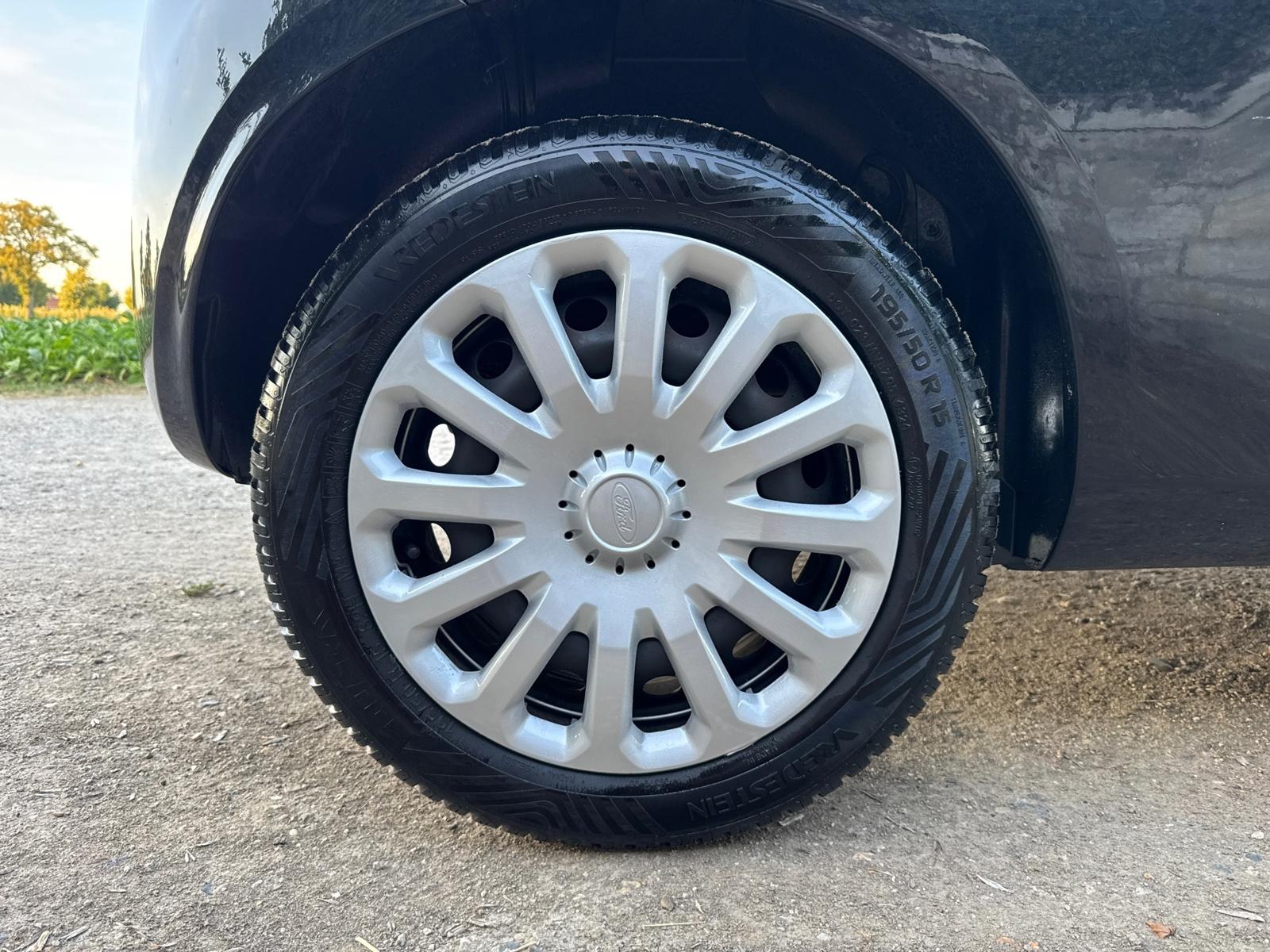 Ford Ka, foto 13 van 14