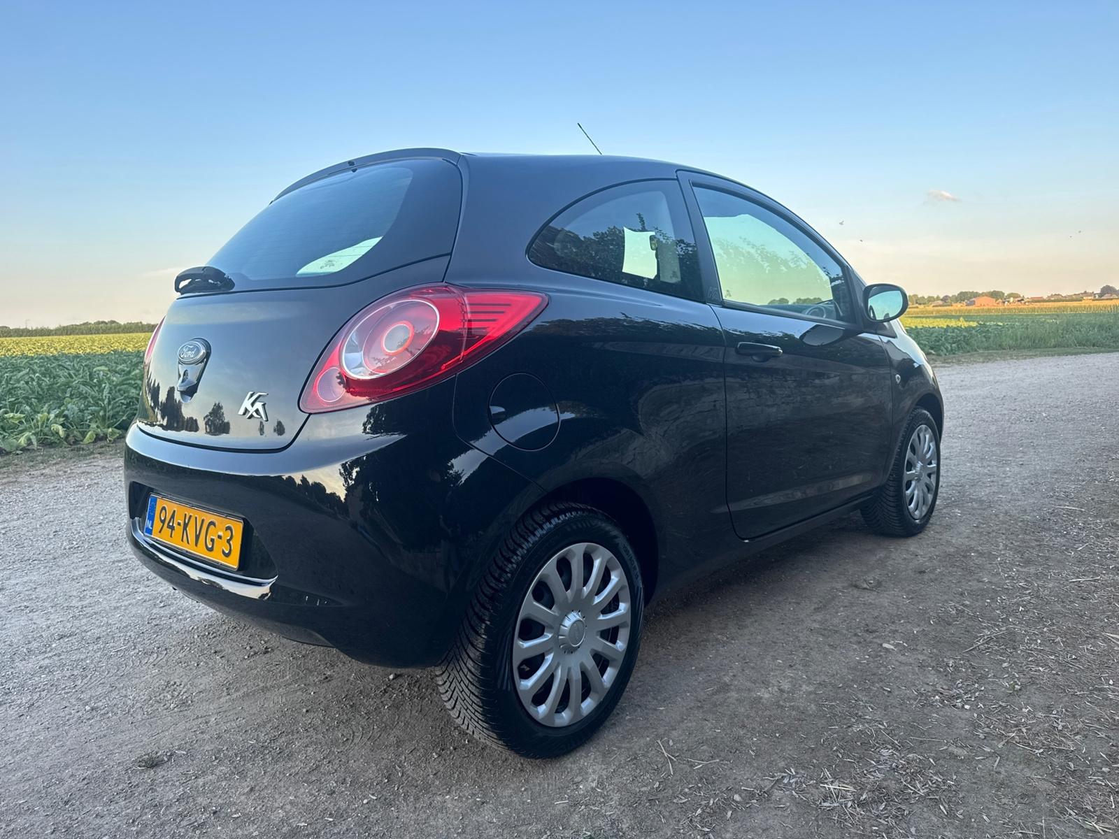 Ford Ka, foto 3 van 14