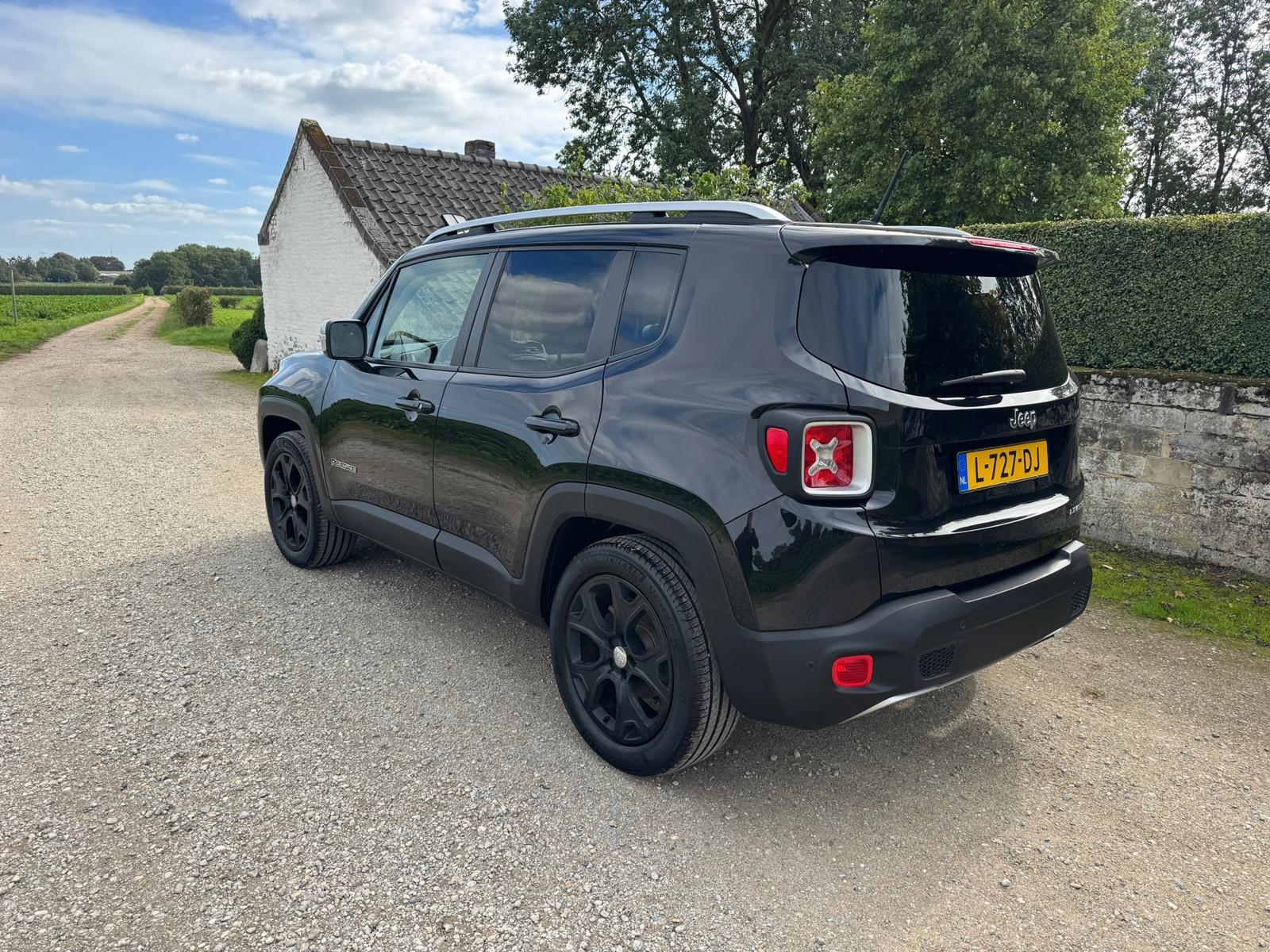 Jeep Renegade, foto 3 van 11