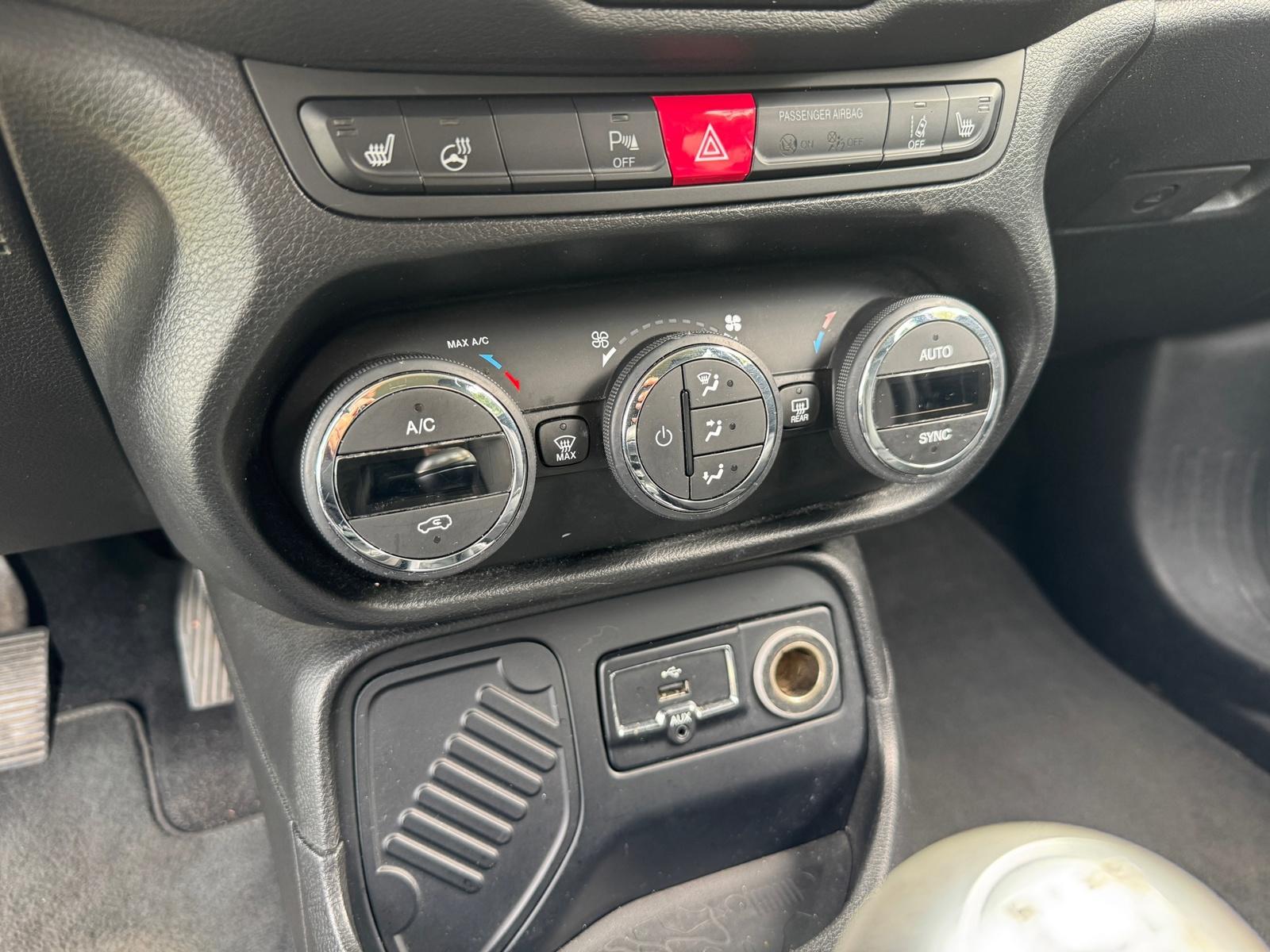 Jeep Renegade, foto 9 van 11