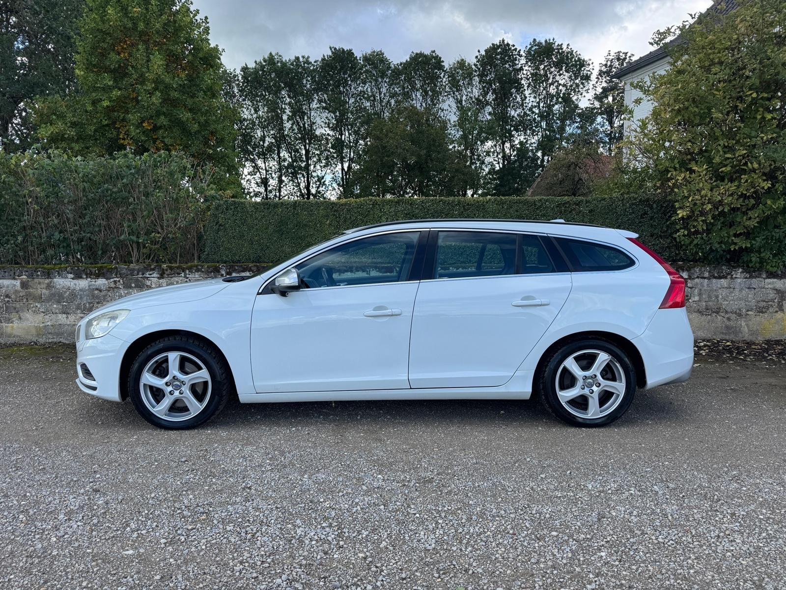 Volvo V60, foto 2 van 16