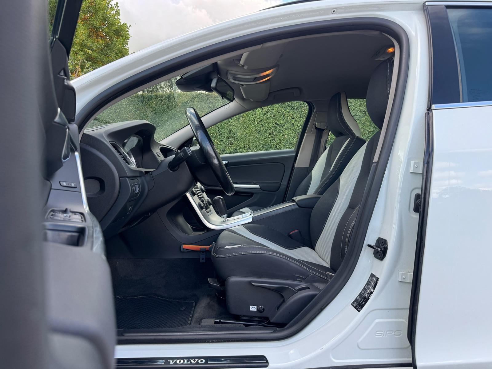 Volvo V60, foto 6 van 16