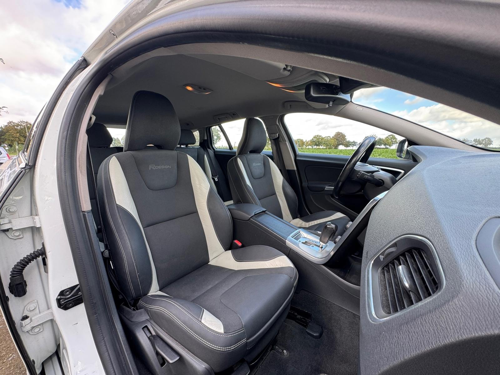 Volvo V60, foto 9 van 16
